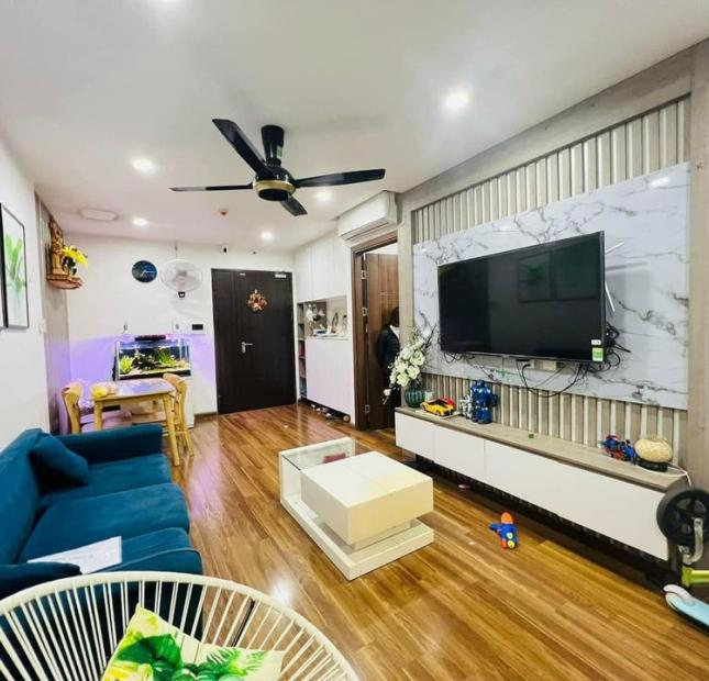 Cần bán căn hộ 2N. Chung cư Hoà Phát 70 Nguyễn Đức Cảnh. Giá 2,79 tỷ