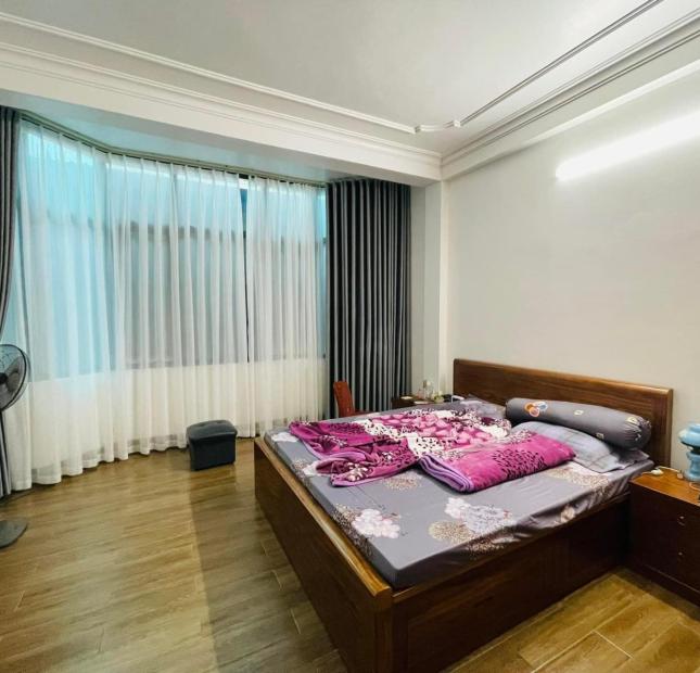 CỰC HIẾM! Nhà lô góc 3 mặt thoáng, Thuỵ Khuê - Tây Hồ 39m2x4T, MT 4,6m, giá 5,5Tỷ.