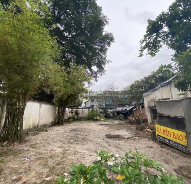 Bán đất ngay chợ thủ đức