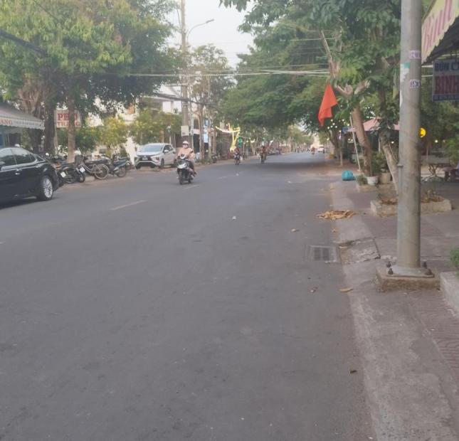 Bán nhà đất vị trí kinh doanh đắc địa tại đường Nguyễn Cư Trinh Sa Đéc