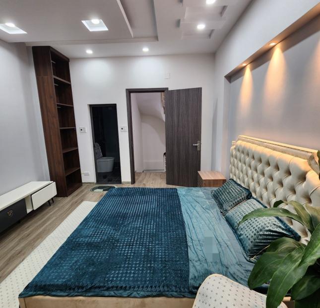 Bán nhà đường Trường Chinh. 36m2. 5 Tầng. Hơn 4 Tỷ. PHÂN LÔ. Ô TÔ. Nhà đẹp, ở ngay. 0378230032