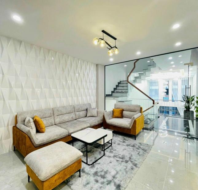 Cần bán gấp căn góc 2 mặt tiền Hòa Hảo - gần Ngô Quyền, P. 5, Q. 10, (6x14m) 5 tầng, giá 21 tỷ TL