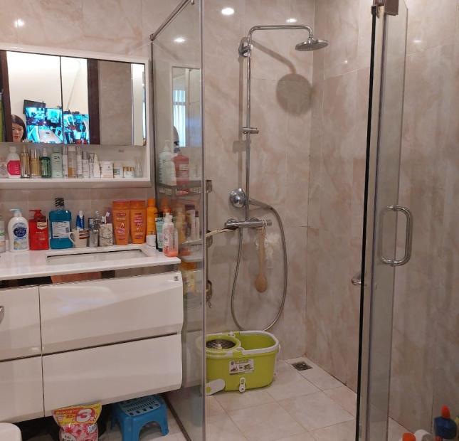 Căn hộ Eurowindow Trần Duy Hưng, 146m2, 3 phòng ngủ rộng, 8 tỷ, nội thất nhập khẩu