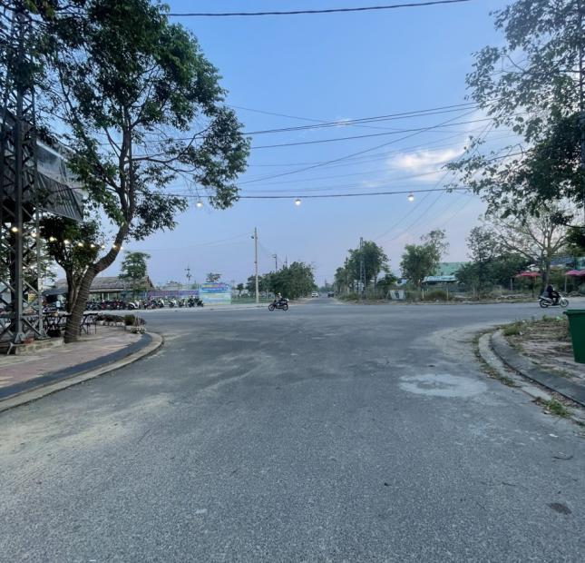 Bán cực rẻ 2200m2 đất 3 mặt tiền đường Trần Hưng Đạo, Điện Ngọc - chỉ 23tr/m2