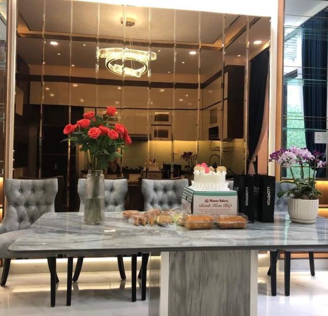 Bán gấp MTKD sầm uất Hòa Hảo, Q10, sổ A4, 6 tầng thang máy, full nội thất, 50m2, 12.9 tỷ 