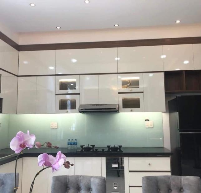 Bán gấp MTKD sầm uất Hòa Hảo, Q10, sổ A4, 6 tầng thang máy, full nội thất, 50m2, 12.9 tỷ 