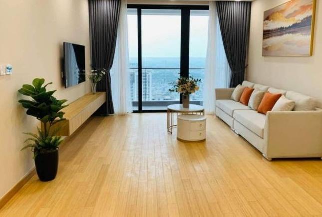 Bán chung cư 137 Nguyễn Ngọc Vũ, 90m2, 3pn, 3.15 tỷ. 0975118822.