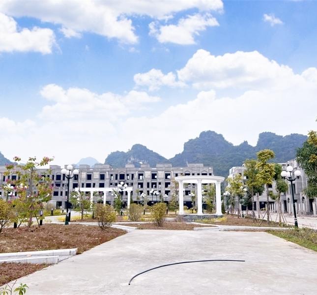 Biệt thự song lập 162m,xây thô 3.5 tầng,tặng gói NT 390tr,CK thêm 333tr cho khách TTS 95%,giá chỉ
