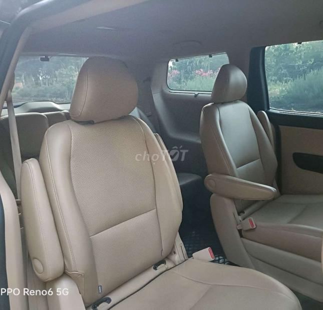 Gia đình cần ra đi gấp Kia Sedona 2017