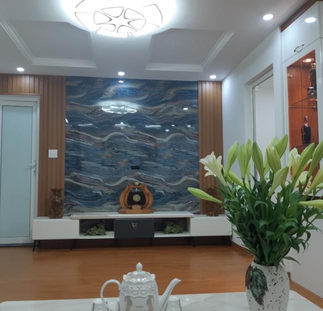 Bán căn hộ 3 ngủ tòa 137 Nguyễn Ngọc Vũ, nhỉnh 3 tỷ 0355 902 148