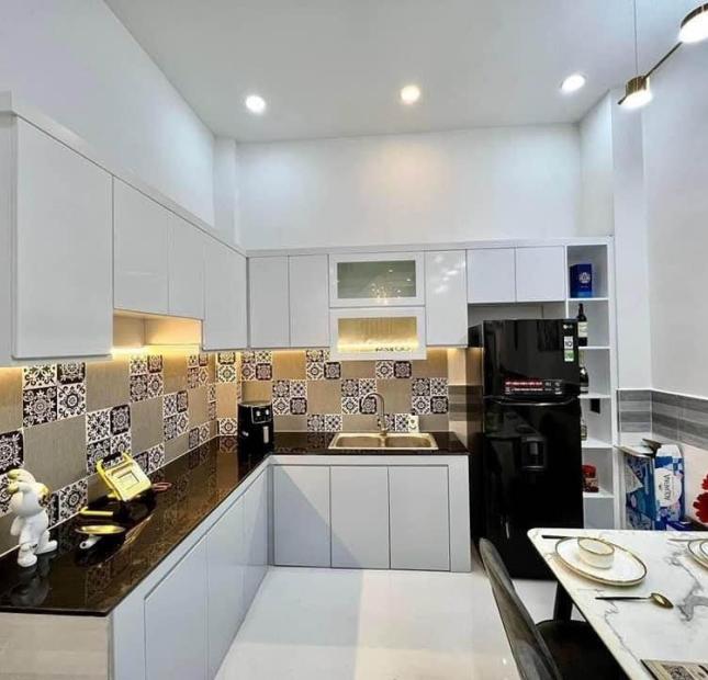 Nhà đẹp ở liền 5 tầng_Hẻm xe hơi_Quận 10_đường Thành Thái