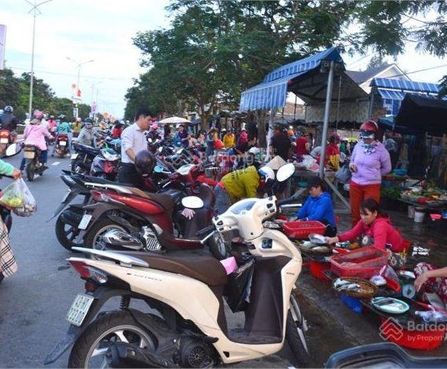 Gấp! Gồng lãi không nổi bán gấp góc 2MT 2675m2 ngay chợ dân đông giá 320 triệu/sổ