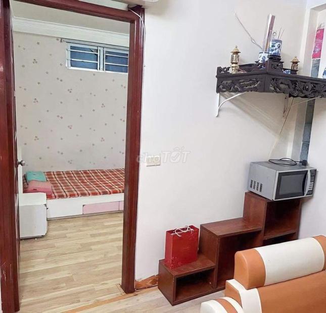 Chính chủ bán gấp căn hộ chung cư mini 2 PN ở đường Giải Phóng, Hoàng Mai 54m2 giá nhỉnh 1 tỉ