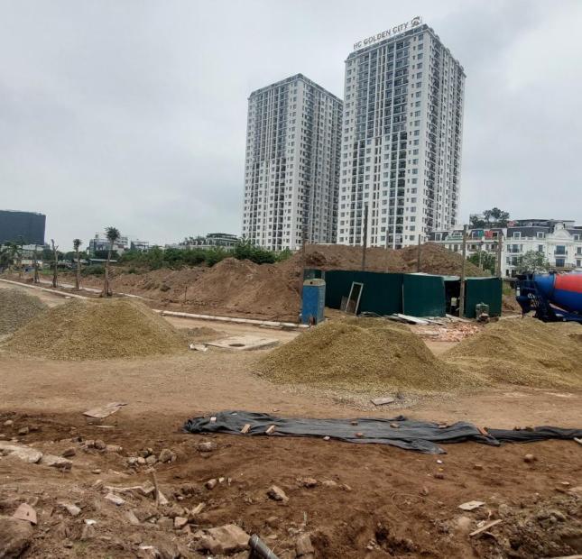 Mảnh Đất Siêu Đẹp, Sát Trục Đường 22m nối phố Hồng Tiến sang Lâm Du, Ôtô thông tứ tung.