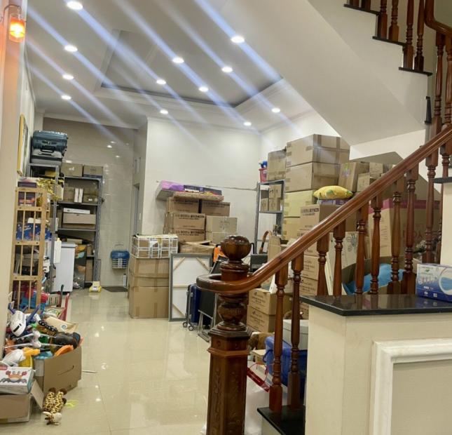 Bán Nhà 3 Tầng view sông, dt cực rộng 151m2, Hiệp Bình Chánh Thủ Đức, giá 8,7 tỷ 