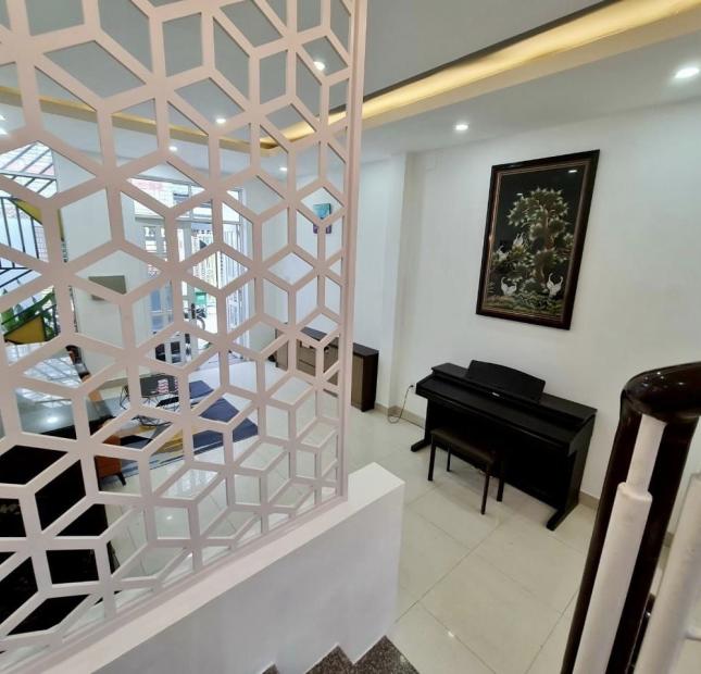 Nhà Bình Tân, Đường Bình Long, Gần Aeon Tân Phú, 80m2x2T, HXH, Chỉ 5 Tỷ