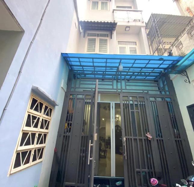 Bán nhà Nguyễn Trãi, Quận 5, 45m2, đẹp ở ngay, cách Mặt Tiền 1 căn chỉ 8 tỷ