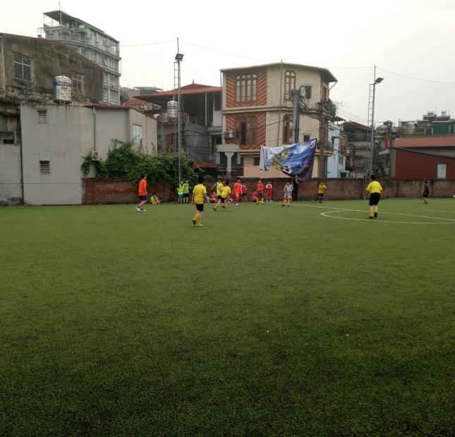 SANG NHƯỢNG SÂN BÓNG QUÂN ĐỘI HOÀNG MAI (SÂN LÒ GẠCH)