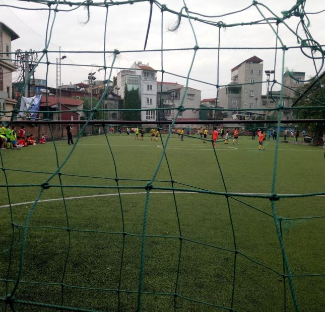 SANG NHƯỢNG SÂN BÓNG QUÂN ĐỘI HOÀNG MAI (SÂN LÒ GẠCH)