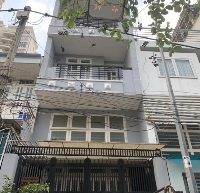 Bán căn nhà đẹp, hẻm 4m Trần Bình Trọng, Q. 5.