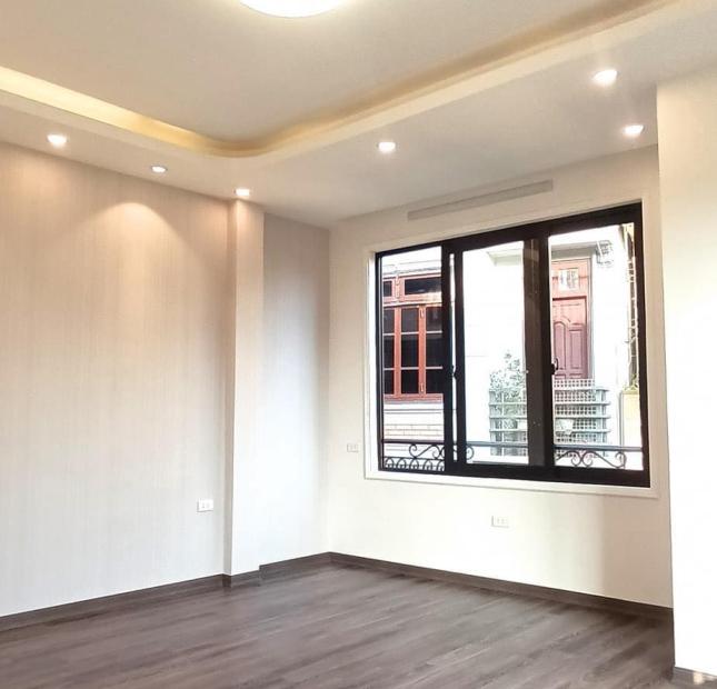 Nhà lô góc Hồng Tiến-Long Biên, 70m x 4 tầng, kinh doanh, oto đỗ cửa