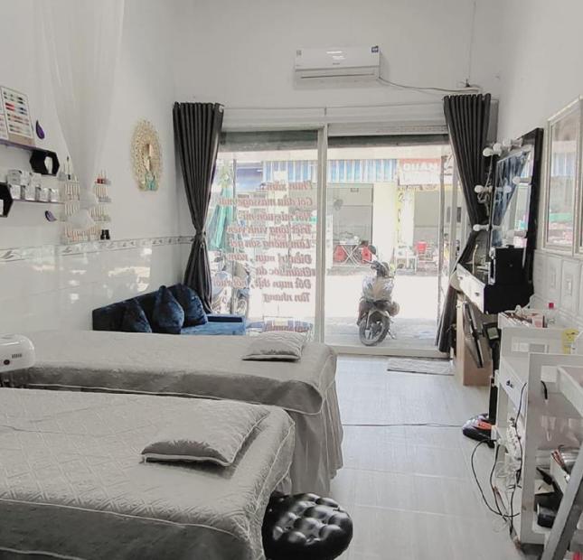 CHÍNH CHỦ CẦN SANG LẠI TIỆM SPA NHỎ XINH