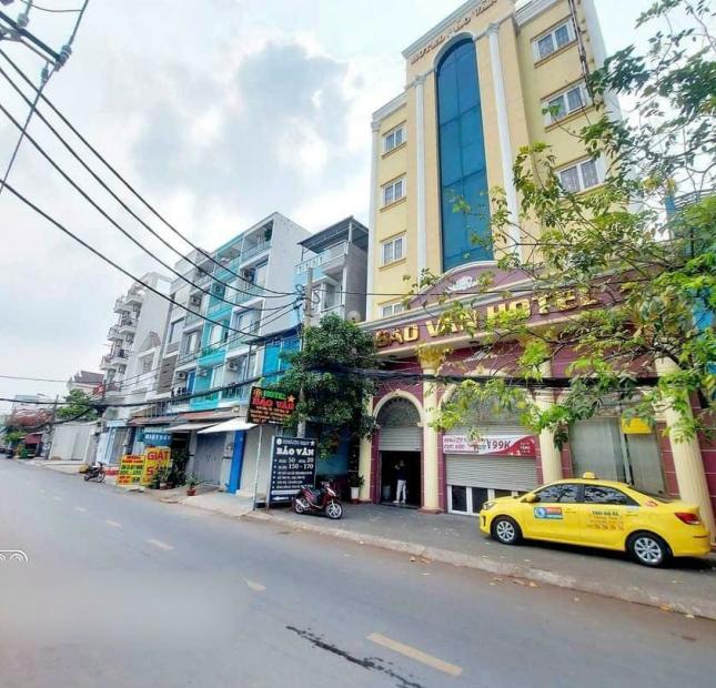 Bán khách sạn Gần Đường Nguyễn Thị Nghi 37 phòng thu 3.6 tỷ .1 năm