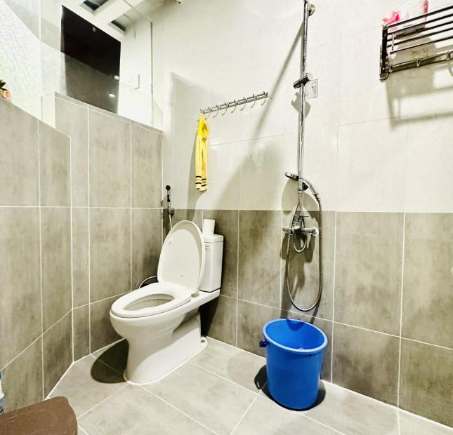 Bán nhà hẻm 12m thông Lý Thường Kiệt-4PN cạnh chung cư-kinh doanh tốt