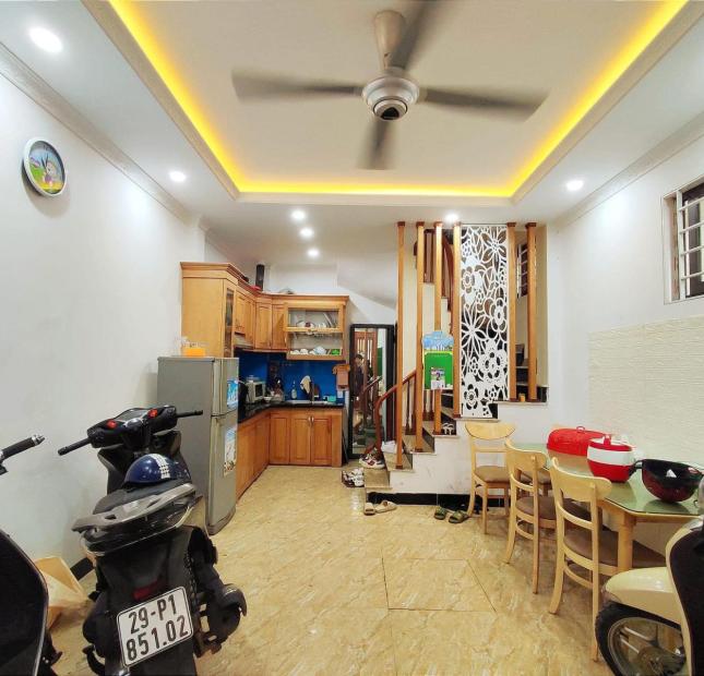 KHƯƠNG ĐÌNH 33M NHỈNH 3 TỶ - LÔ GÓC - NGÕ BA GÁC