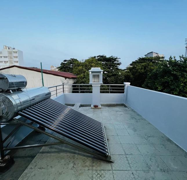 Gấpbán nhà cách 20m ra NguyễnVănNghi Chợ Gòvấp 65m 3tầng Giá 6tỷ8TL.