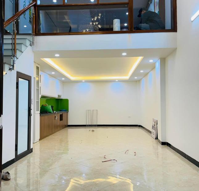 Tuyệt đẹp, Nguyễn Trãi Thanh Xuân, Ngõ thông, 30m Ô Tô, 6 PN, đẹp, 45m2 * 5 Tầng, 5.2 Tỷ.