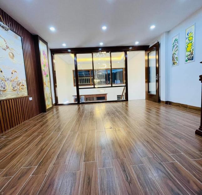 Tuyệt đẹp, Nguyễn Trãi Thanh Xuân, Ngõ thông, 30m Ô Tô, 6 PN, đẹp, 45m2 * 5 Tầng, 5.2 Tỷ.