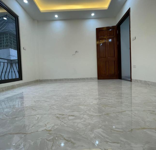 Tuyệt đẹp, Nguyễn Trãi Thanh Xuân, Ngõ thông, 30m Ô Tô, 6 PN, đẹp, 45m2 * 5 Tầng, 5.2 Tỷ.