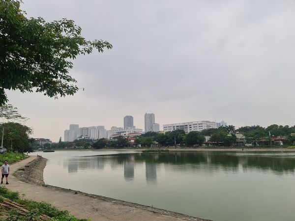 SIÊU HIẾM ! LÔ GÓC 3 MẶT ĐƯỜNG,VIEW HỒ, ÔTÔ,NGÕ THÔNG 50M – 5,45TỶ