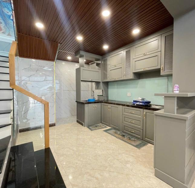 Bán nhà khu vip Vạn Phát Hưng, Quận 7, nhà 3 lầu, 4pn, 5wc, giá 8,5 tỷ.