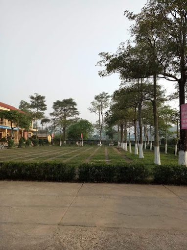 Gia đình cần tiền giải quyết việc nên bán nhanh ô đất có thổ cư cạnh UBND tt Sơn Dương Tuyên