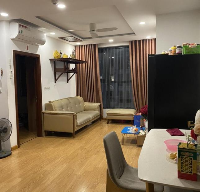 Bán căn 2PN 2WC tầng đẹp hồ điều hòa, tòa HH2A Eco Lake View nội thất đẹp, chỉ 2.6x tỉ, hỗ trợ vay