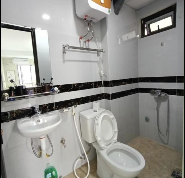 Bán gấp căn chung cư mini phố Quang Lãm, Phú Lãm - Diện tích sổ 97m xây 5 tầng gồm 16 phòng khép kín, full nội thất! Có thang máy giá bán chỉ 5.5tỷ 