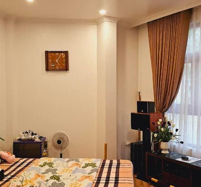 Bán nhà La Khê, Hà Đông 40mx4 tầng ngõ nông gần ô tô hơn 3 tỷ