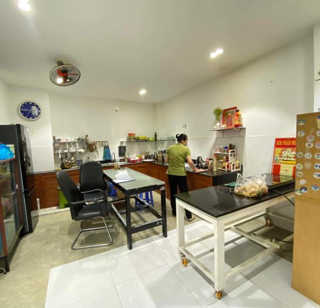 Bán nhà đường Kênh Tân Hóa, Quận Tân Phú, 64m2(7.7x8.5), 4 TẦNG BTCT