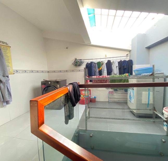 Bán nhà đường Kênh Tân Hóa, Quận Tân Phú, 64m2(7.7x8.5), 4 TẦNG BTCT