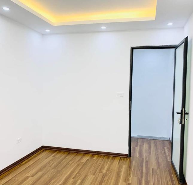 Hiếm. Nhà Ngõ 87 Tam Trinh Hoàng Mai 24m²×4T. Nhỉnh 2 Tỷ. Gần Ô Tô Tránh