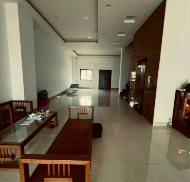 Bán toà nhà dịch vụ Mặt tiền đường, P. Trường Thọ, TP Thủ Đức, dt 270m2