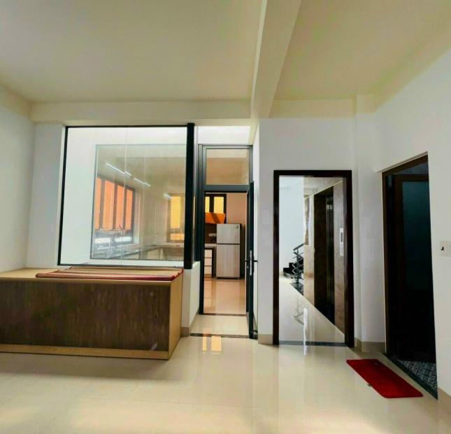 Bán toà nhà dịch vụ Mặt tiền đường, P. Trường Thọ, TP Thủ Đức, dt 270m2