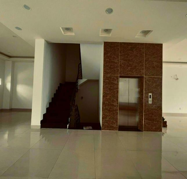 Bán toà nhà dịch vụ Mặt tiền đường, P. Trường Thọ, TP Thủ Đức, dt 270m2
