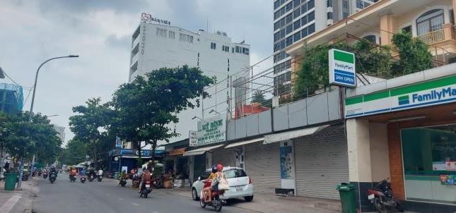 Bán Nhà mặt tiền Kinh Doanh cạnh đường Xuân Thủy 8.6x17 giá 31.5 tỷ thương lượng