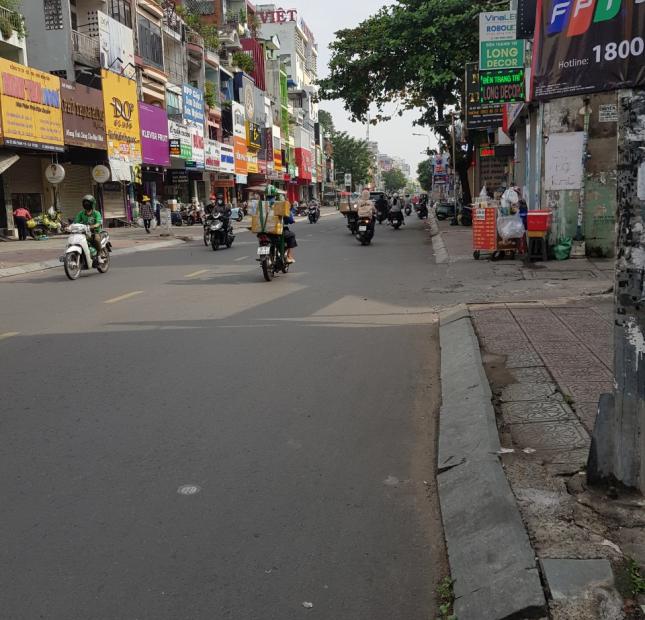 Bán nhà MT Cao Đạt ngay Nguyễn Biểu Q5 giá chỉ 11.9 tỷ