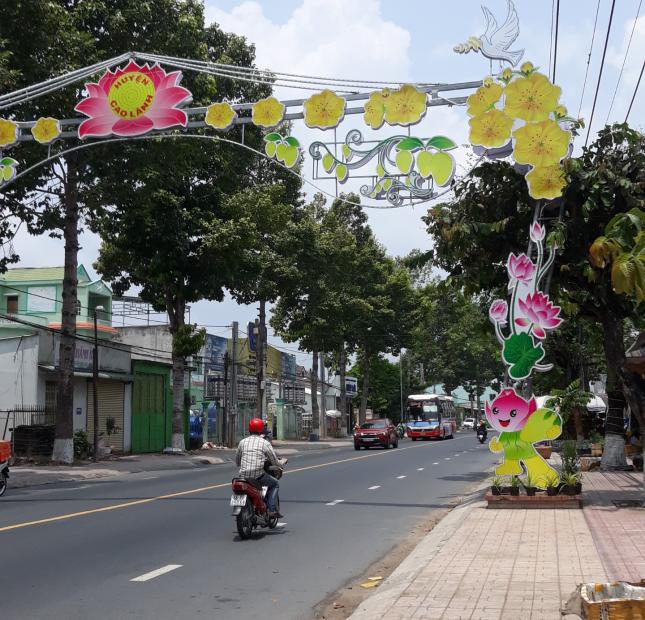 Chính chủ cần bán nhà nguyên căn 1 trệt 1 lầu có sân thượng