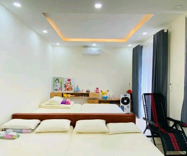 Nhà HXH, 50m2, chỉ có 4.2 tỷ, BTCT