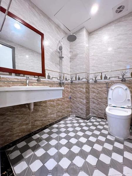 Bán nhà Lê Lợi, Cầu Đơ 1 Hà Đông DT 48m2*3T, MT 5.9m giá Giảm Sâu 4 tỷ